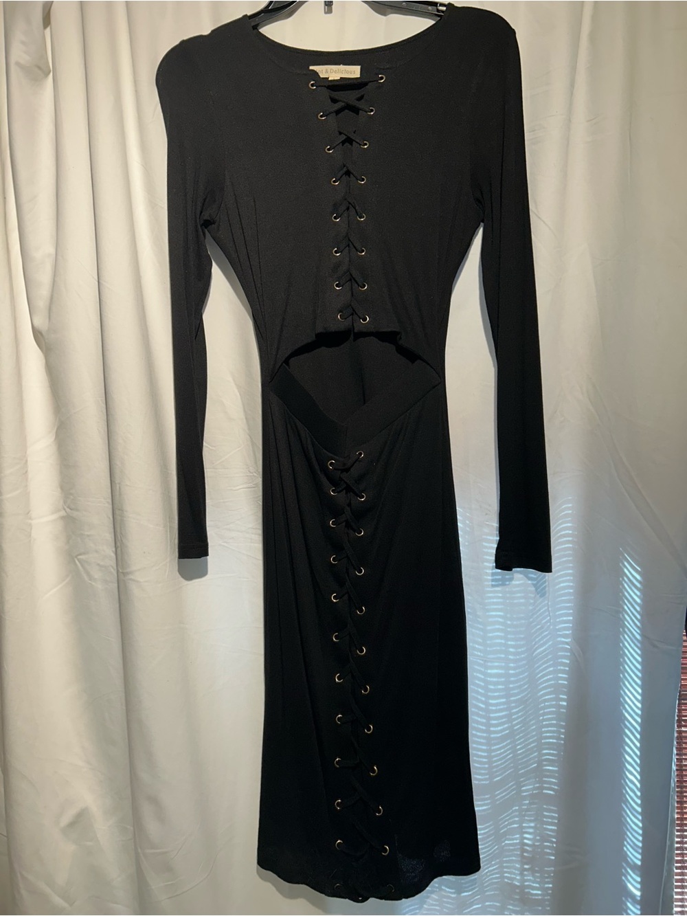 Hot & Delicious black lace-up cutout midi dress long sleeve size L